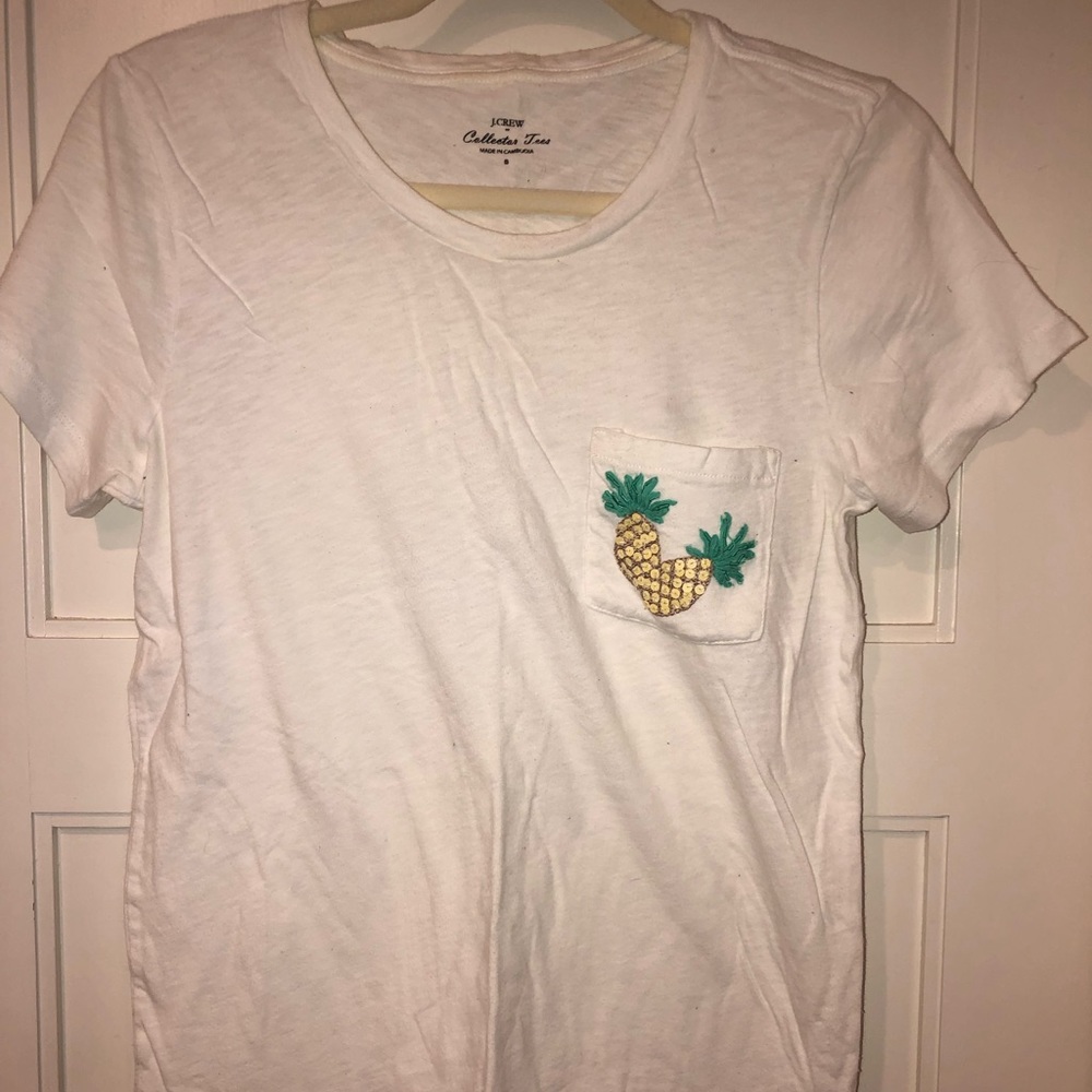 J Crew Women’s Tee Shirt. Pineapple pocket